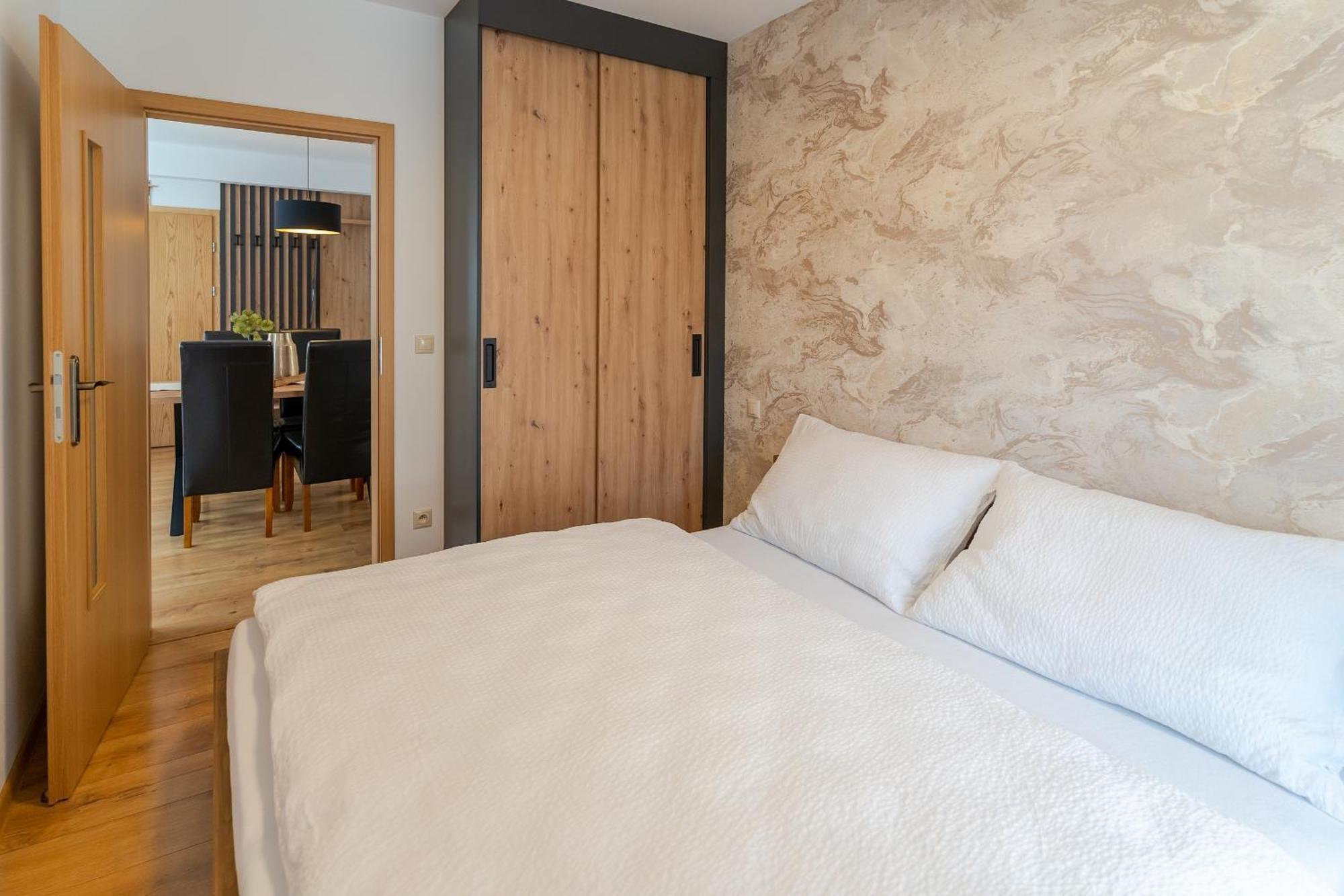 Bobrik Apartment *